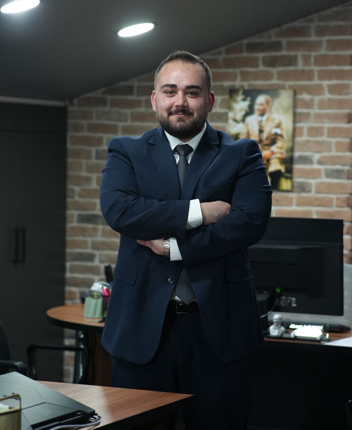 Ahmet Arif Averi